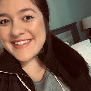 Meet your Posher, Katelyn